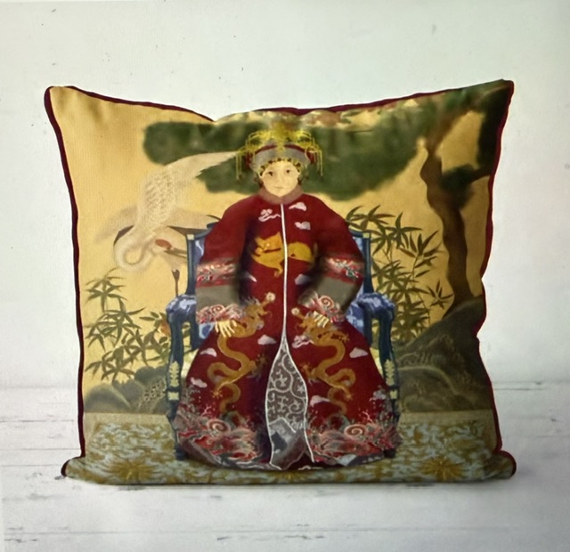 Chinese Ancestor Empress II Cushion Cover – Portrait in Blue or Red Robes - Image 4