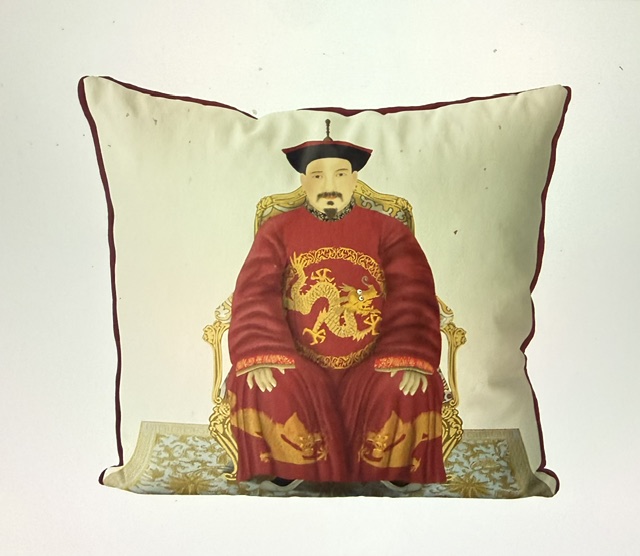 Chinese Ancestor Emperor II Cushion Cover– Portrait in Blue or Red Robes - Image 4